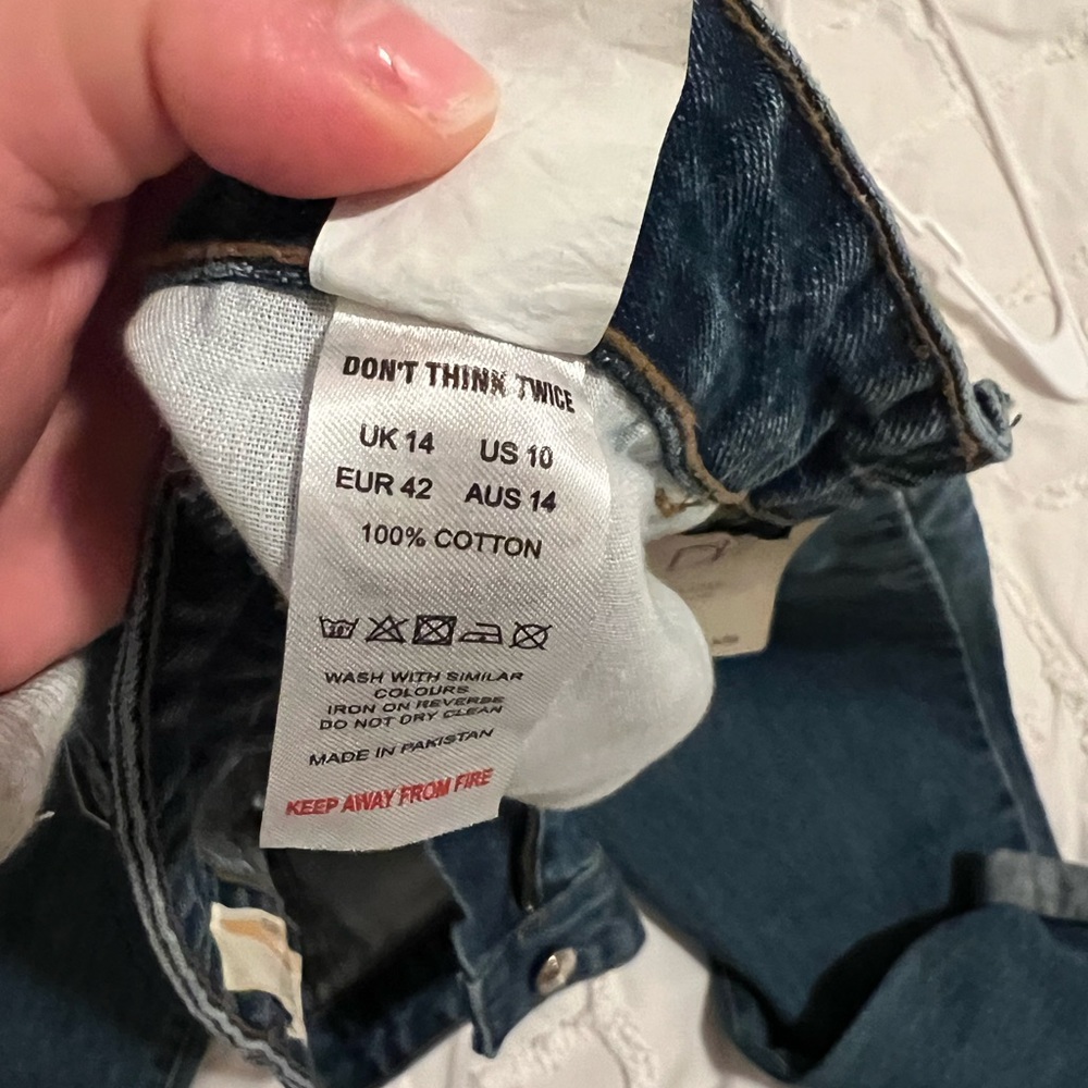 New - Picture 3 of 4